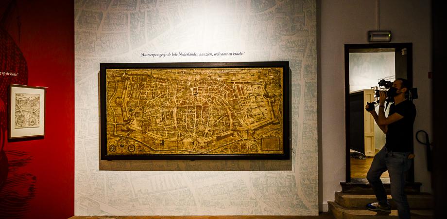 Verhuis van Antverpia naar Museum Plantin-Moretus Verhuis van Antverpia naar Museum Plantin-Moretus