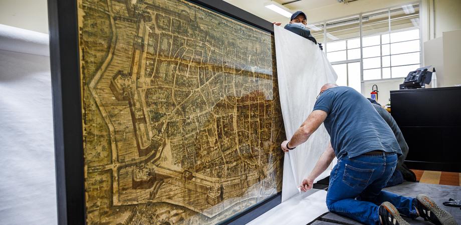 Verhuis van Antverpia naar Museum Plantin-Moretus Verhuis van Antverpia naar Museum Plantin-Moretus